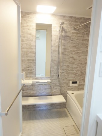 水廻り設備を中心にリフォーム、明るく開放的なキッチンに! 水廻り設備を中心にリフォーム、明るく開放的なキッチンに!